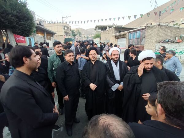 مراسم سوگواری، علم گردانی در روستای گرمدره 