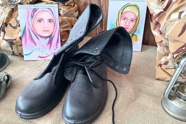 بزرگداشت هفته دفاع مقدس در دبیرستان فرهنگیان