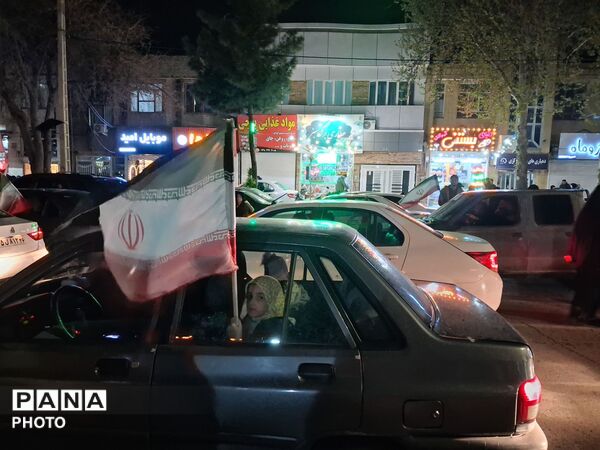 رژهٔ خودرویی در بلوار فضل نیشابور