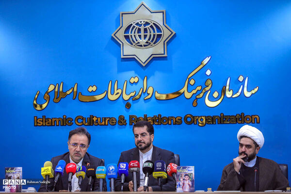 نشست خبری مسابقه بین المللی نقاشی «سورنا»
