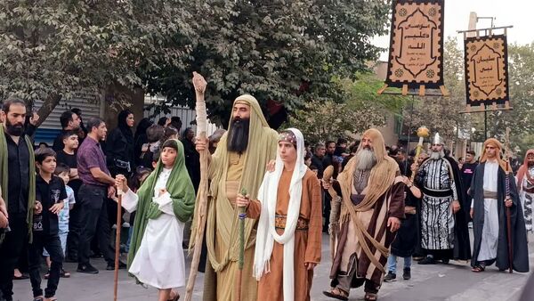 آیین ملی مذهبی خیمه‌برداری و خیمه‌کوبی در شهر تاریخی نوش آباد