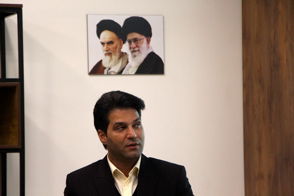 بازدید خبرنگاران از ایستگاهای اتوبوس شهری و حمل‌ونقل یزد