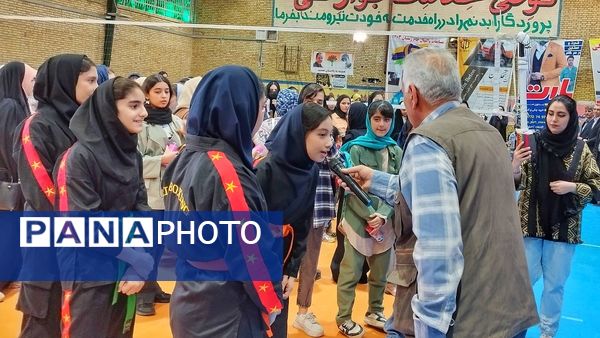  آیین تجلیل از بانوان ورزشکار شهرستان اشتهارد 