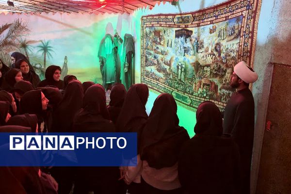 بازدید دانش‌آموزان دبیرستان یادگار امام از کوچه‌های بنی‌هاشم