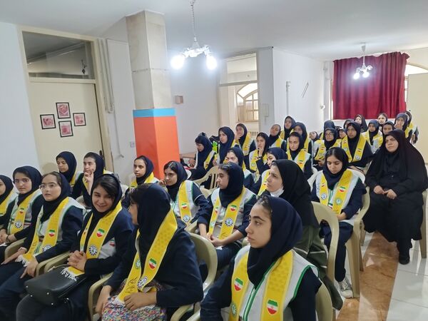 اردوی آموزشی مهارتی پیشتازان دختر آموزش و پرورش ناحیه ۳