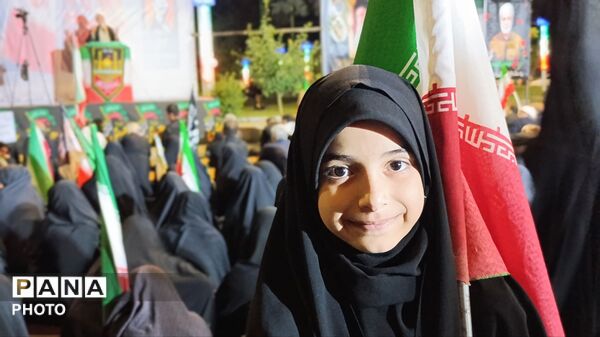 دهه نودی های پای انقلاب