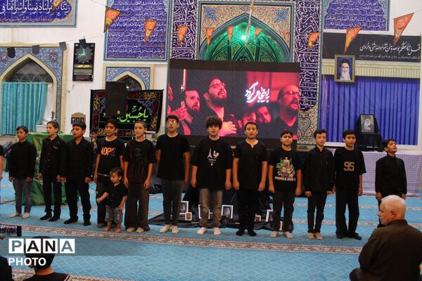 نظرآباد میزبان آیین بزرگداشت رهبر شهید با حضور مسئولان و دانش‌آموزان