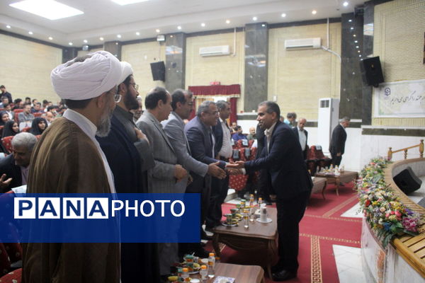 آیین تکریم و معارفه روسای قدیم و جدید دانشگاه فرهنگیان استان بوشهر