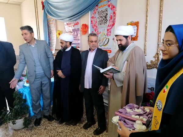 برگزاری جشن نیکوکاری در دبیرستان کوثر فاروج 