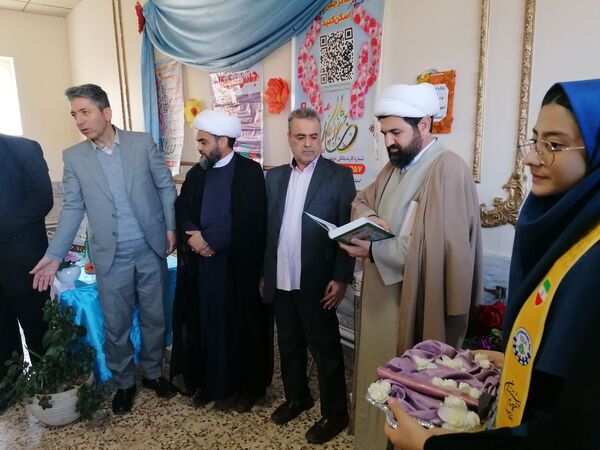 برگزاری جشن نیکوکاری در دبیرستان کوثر فاروج 