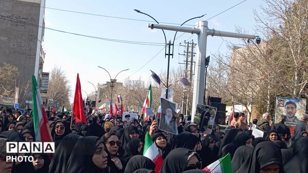 تشیع پیکر مطهر شهید پاسدار محمد صادق نظافتی در کاشمر 