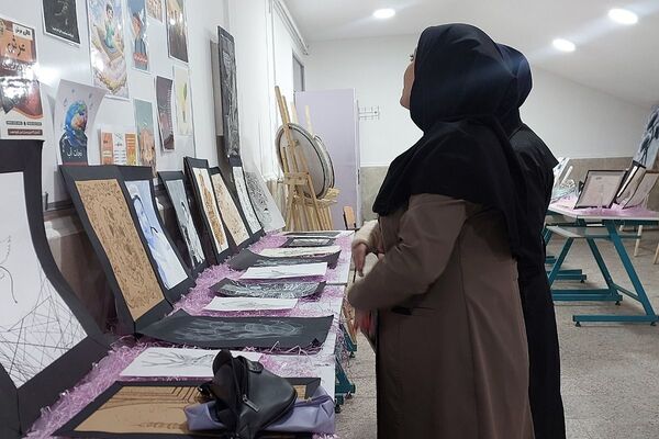 همدلی دانش‌آموزان، اولیاء و معلمان در جشن خلاقیت هنرستان کارآفرینان بهارستان دو