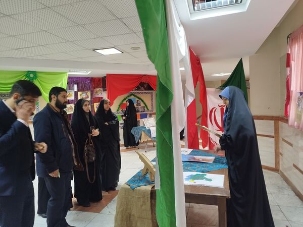 آخرین ایستگاه مدرسه انقلاب در مدرسه شاهد غدیر یک