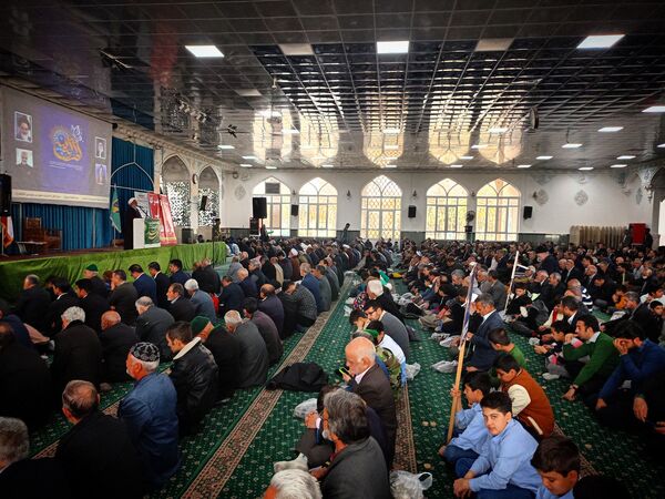 نماز عبادی سیاسی جمعه در کاشمر 