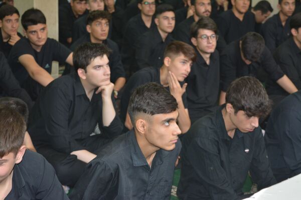 برگزاری مراسم سوگواره احلی من العسل در هنرستان مجتمع فنی تهران بهارستان ۲