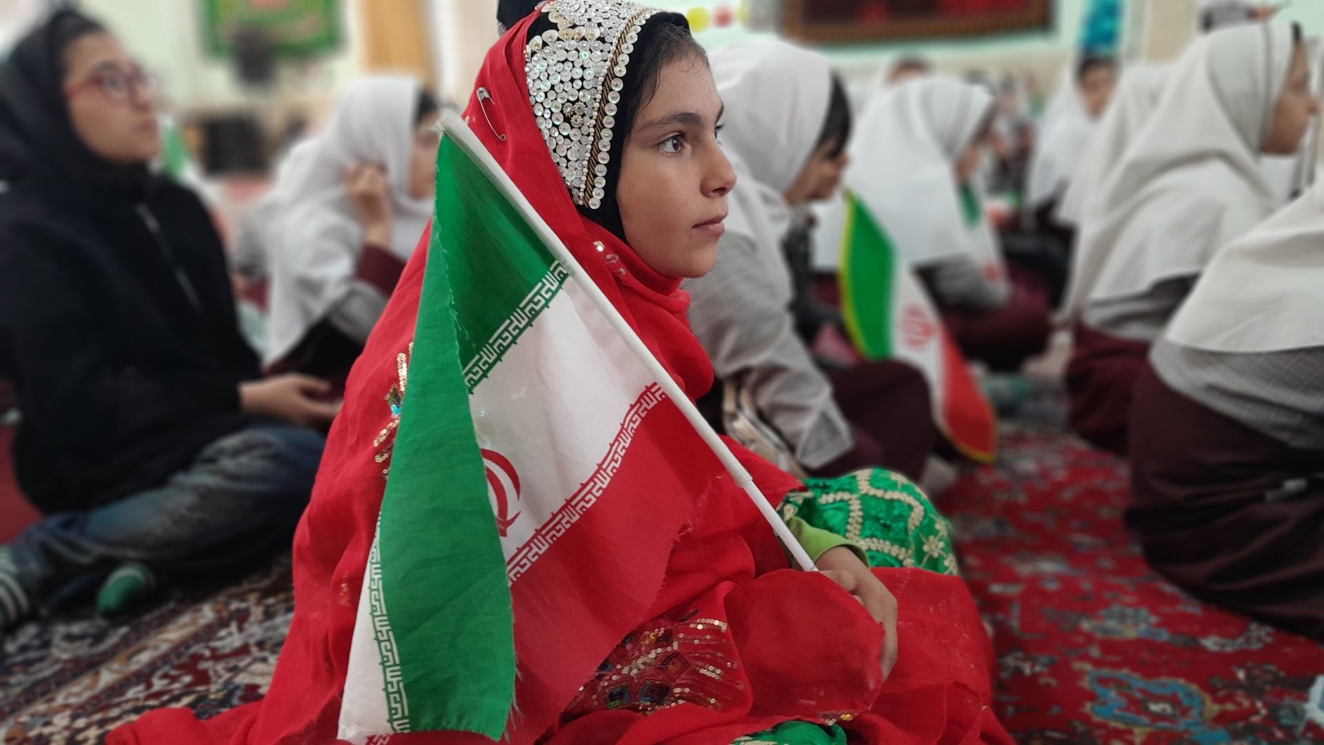 دختران چلیچه، پرچمداران انقلاب 