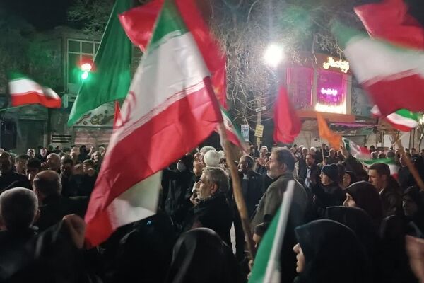 حضور پرشور مردم تویسرکان در تجمع اقتدار جلوه‌ای ماندگار از وحدت و همدلی مردمی را به نمایش گذاشت