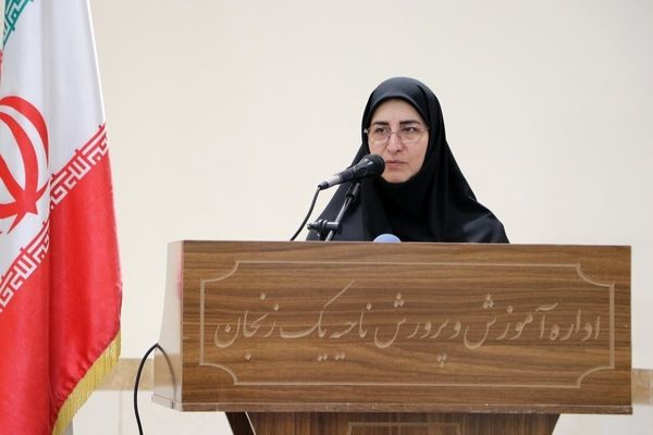 نظام‌های آموزشی برتر، دانش‌آموزان را گلخانه‌ای پرورش نمی‌دهند