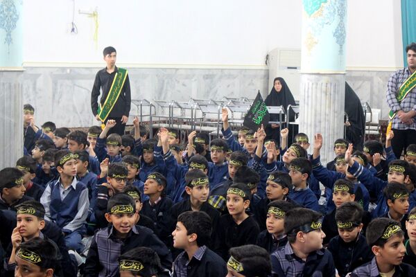 عزاداری دانش‌آموزان قم در آستان مقدس امامزاده سیدعلی(ع)