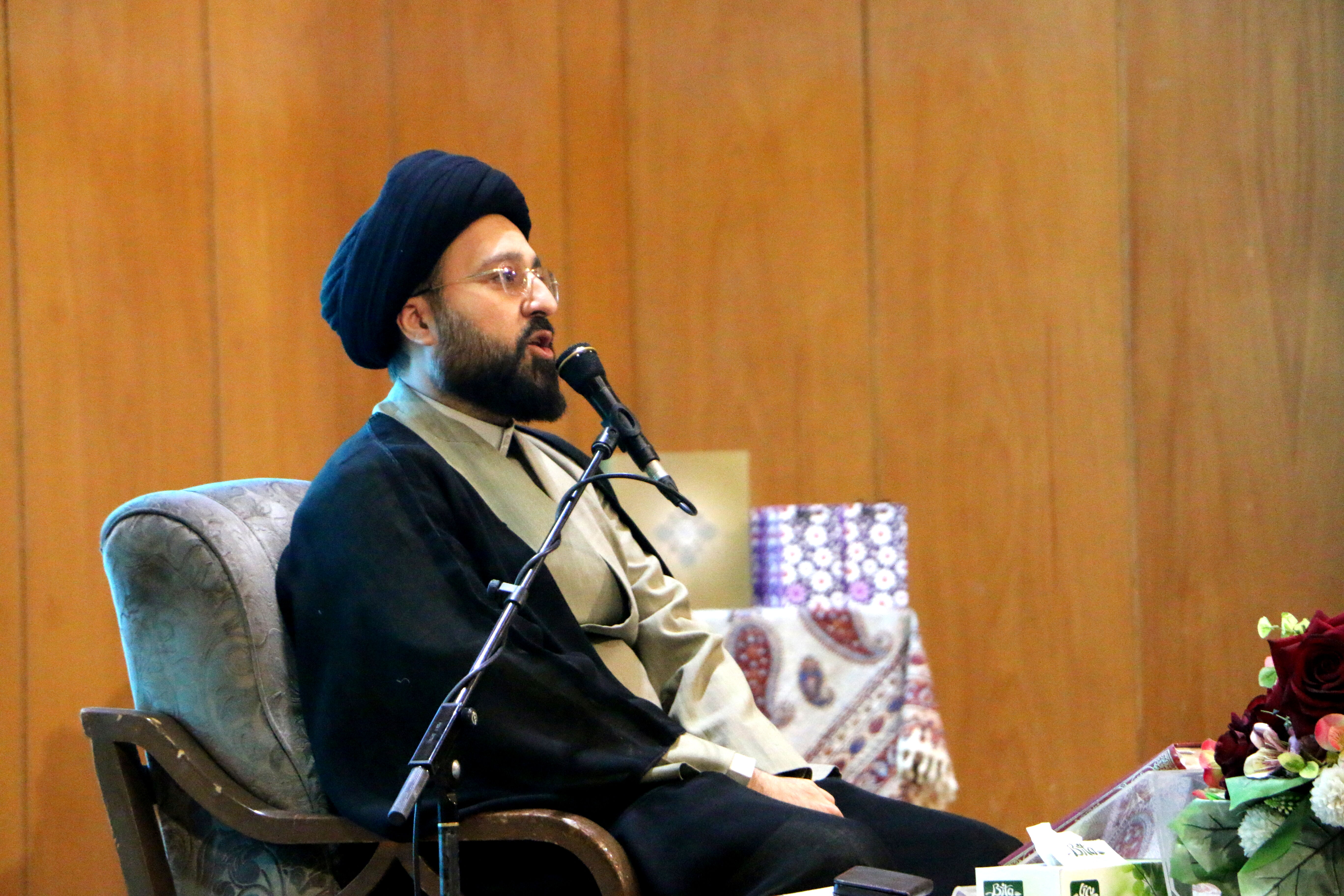 جوانان مهم ترین عامل رشد آرمان های انقلاب