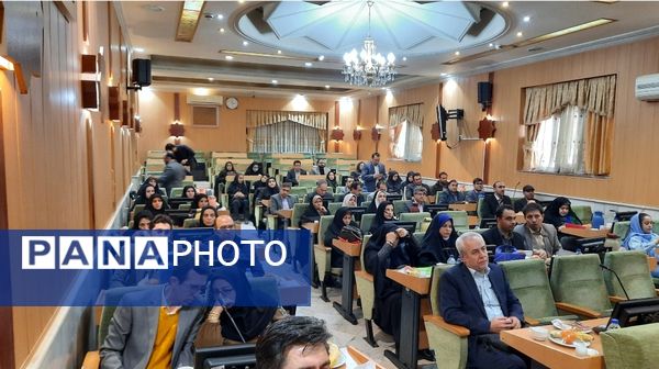 تجلیل از برگزیدگان پژوهشگر خراسانی در مشهد