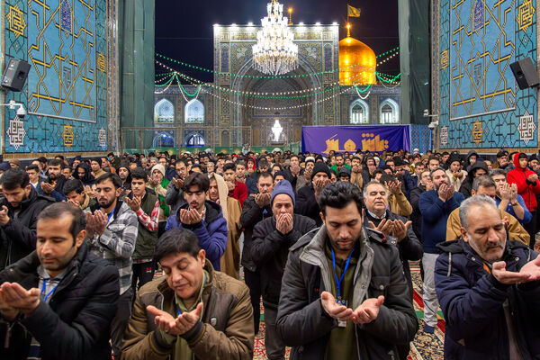 آیین معنوی اعتکاف در حرم مطهر رضوی- ۱