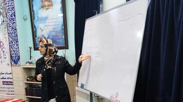 آموزش خانواده در دبستان فطرت؛ گامی مؤثر برای تربیت صحیح فرزندان و مدیریت پرخاشگری