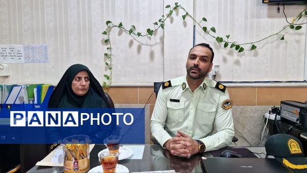 گرامیداشت روز نیروی انتظامی در دبیرستان بهار آزادی قائمشهر