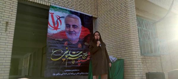 مدرسه فروغ، میزبان یاد سردار دل‌ها