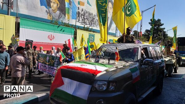 حماسه خونخواهی رهبر شهید در تهران با حضور ۳۱۳ هزار جانفدای ایران