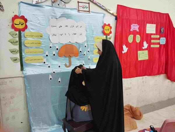 برگزاری نمایشگاه انجمن اسلامی در شهرستان سملقان