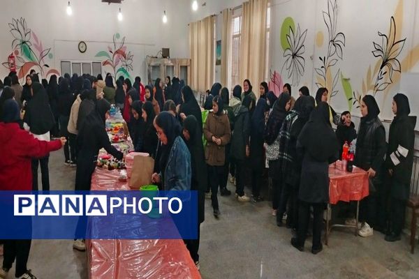 برپایی نمایشگاه و بازارچه کارو فناوری در دبیرستان شهید مجید دهنوی نیشابور