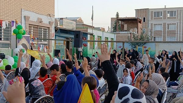 جشن آغاز امامت ولی‌عصر(عج) در کانون شهید سلیمانی نظرآباد برگزار شد