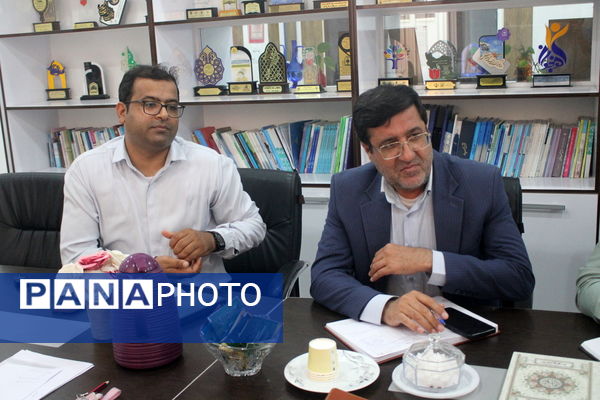 جلسه برنامه‌ریزی اداره امور تربیتی، مشاوره و مراقبت در برابر آسیب‌های اجتماعی آموزش و پرورش استان بوشهر 