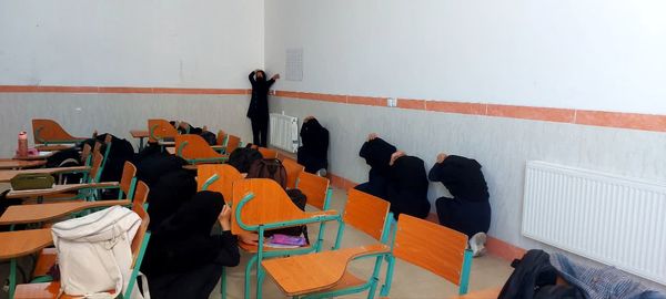 گرامیداشت هفته پدافند غیر عامل در دبیرستان نمونه دولتی برکت خاتم