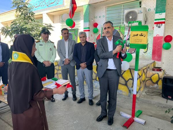 «زنگ صبر» در مدارس سیریک نواخته شد