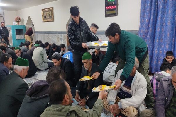 سفره ماه مهمانی خدا در مسجد جامع شهر بار