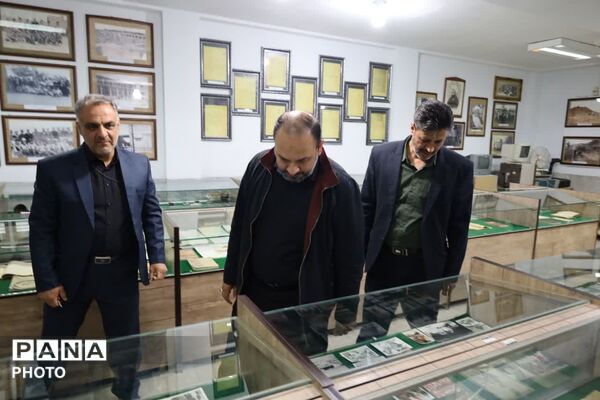 بازدید معاون پرورشی و فرهنگی وزارت آموزش و پرورش از کانون امام خمینی (ره) اردکان
