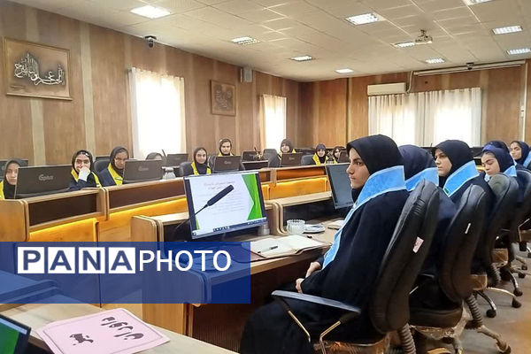 انتخابات مجلس دانش‌آموزی دختران در ناحیه ۴ شیراز