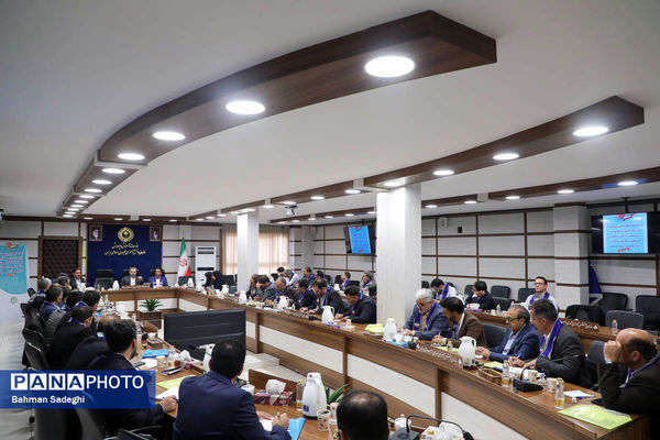 نشست قائم مقام سازمان دانش آموزی با معاونان پرورشی، تربیت‌بدنی و مسئولان سازمان دانش‌آموزی آذربایجان شرقی
