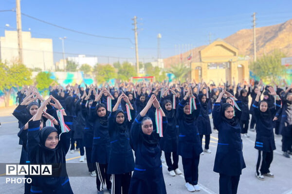 ویژه‌برنامه «در میدان حاضر» در دبیرستان حاج محمود رضوی ناحیه چهار شیراز