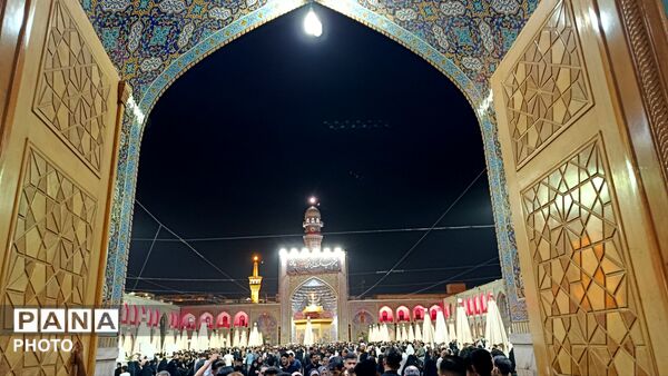 آماده سازی حرم مطهر امام رضا علیه‌السلام برای تشییع رهبر شهید