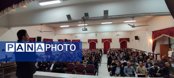 انتخابات انجمن و اولیا و مربیان مدرسه نمونه دولتی فرزانگان شهرستان شیروان 