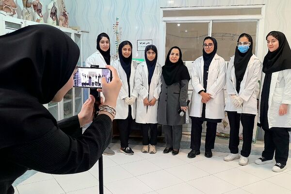 هیجان تجربه و یادگیری با نواخته شدن زنگ آزمایشگاه در بهشت آیین