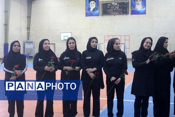 مسابقات تنیس روی میز فرهنگیان یادواره شهدای تربیت‌بدنی در سالن آزادگان استان بوشهر 