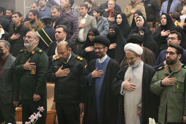 رونمایی از کارت خدمت جهادی معلمان در قم
