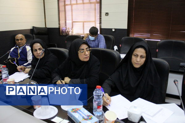 نشست تخصصی کارشناسان سواد آموزی استان بوشهر