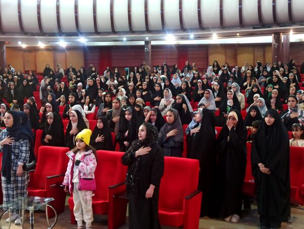 همایش مادر دختری در ساختمان صبا مشهد