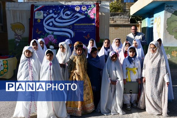  برگزاری مراسم جشن و افطاری با شکوه در دبستان عشایری حاجیه خانم رباب امامی
