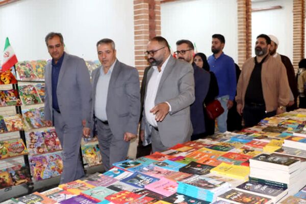 برگزاری نمایشگاه کتاب، در نمایشگاه دائمی شهرستان قرچک
